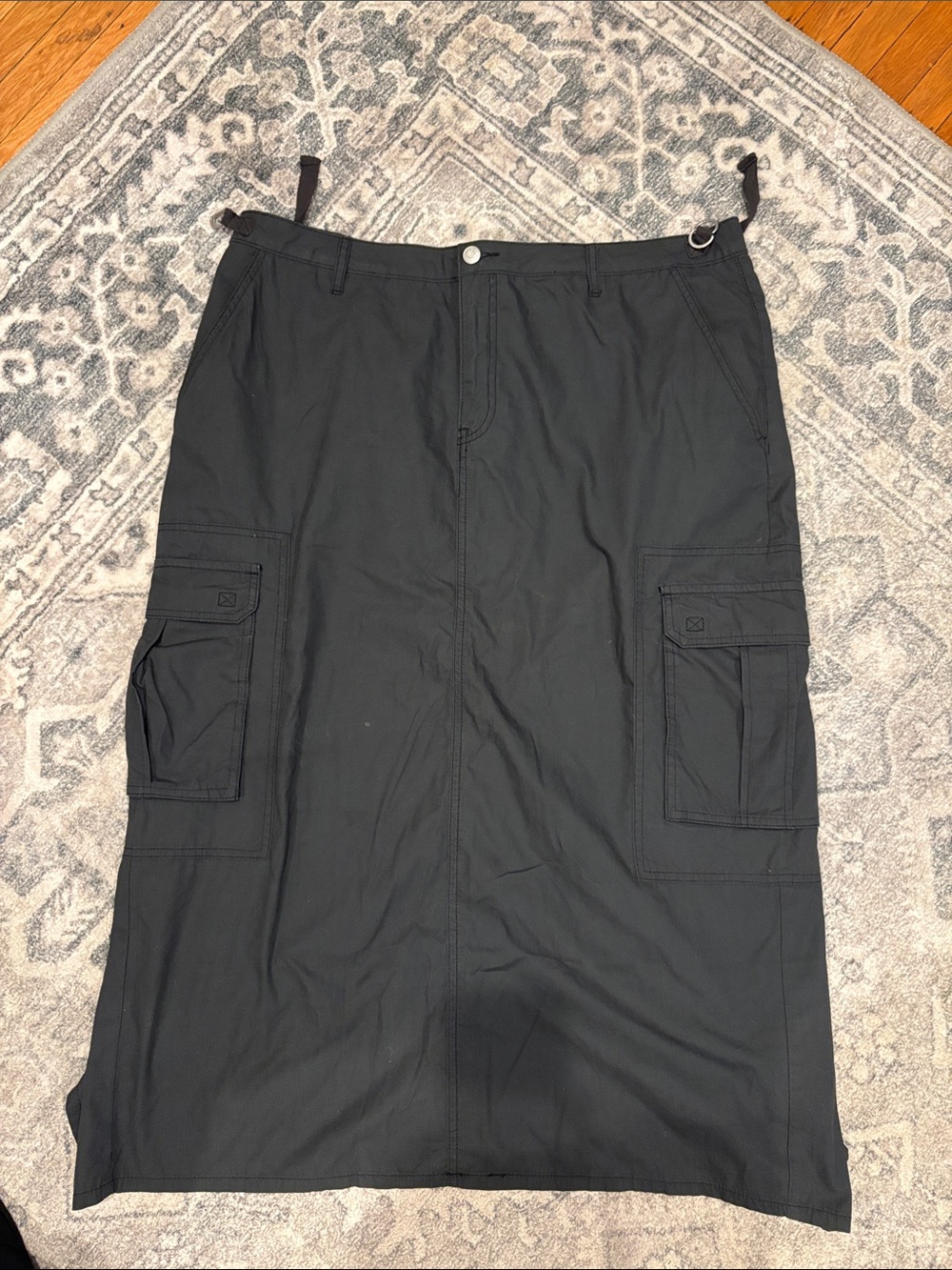 wild fable Black Utility Cargo Midi Skirt